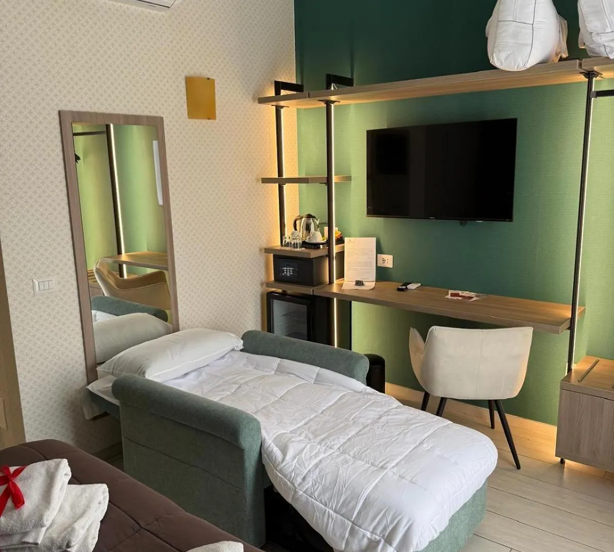 Castrichella Boutique Hotel Rome Airport Fiumicino