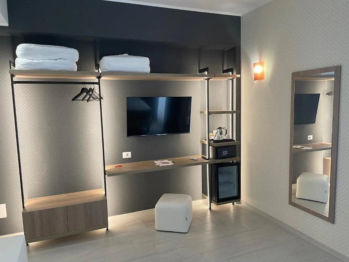 ***  Castrichella Boutique Hotel Rome Airport Fiumicino Italia